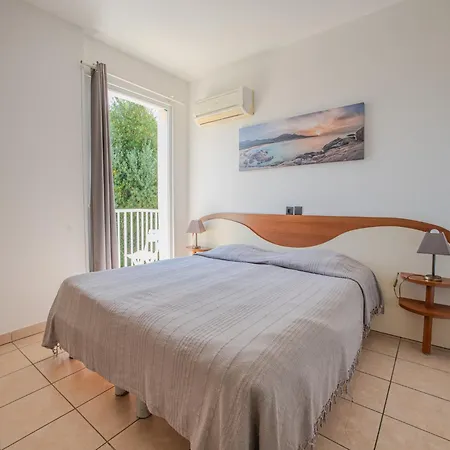 In Algajola, 100 M From Tatil Evi